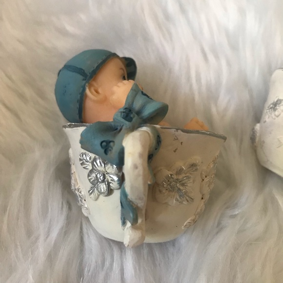 ♥️Adorable Baby Figurines in Teacups - Picture 4 of 13